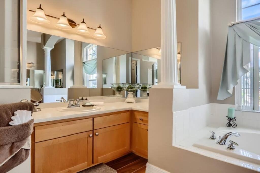 The Marvel Mansion 5Br Pool Home Near Disney World 올랜도 외부 사진